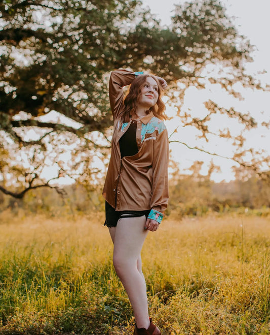 WOMENS LONG SLEEVE COW HEAD BUTTON UP