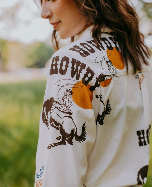 WOMEN’S WILD AND FREE LONGSLEEVE BUTTON UP